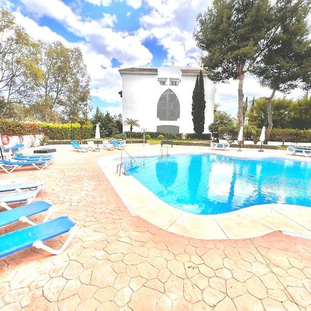 Apartment Albatros In Puerto Banus 150 Meters From The Beach Marbella Bagian luar foto