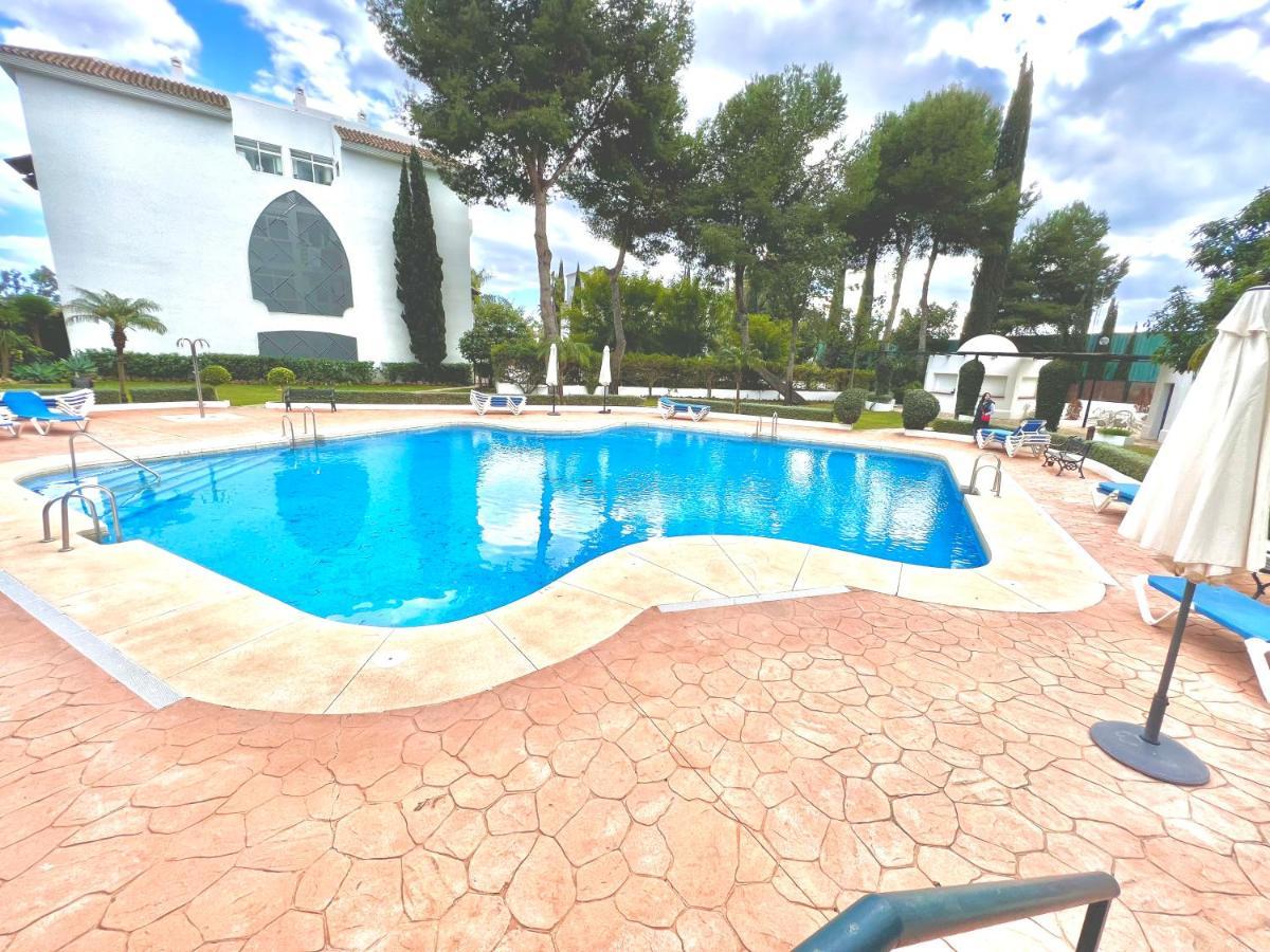 Apartment Albatros In Puerto Banus 150 Meters From The Beach Marbella Bagian luar foto